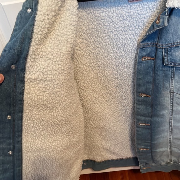 Men’s jean jacket - Picture 2 of 4